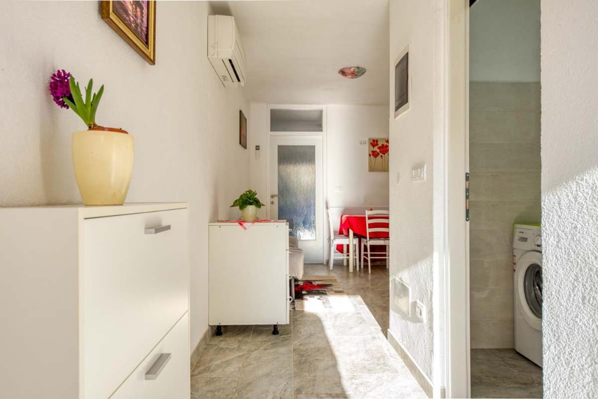 Apartments Ina & Ika Ρόβινι Εξωτερικό φωτογραφία