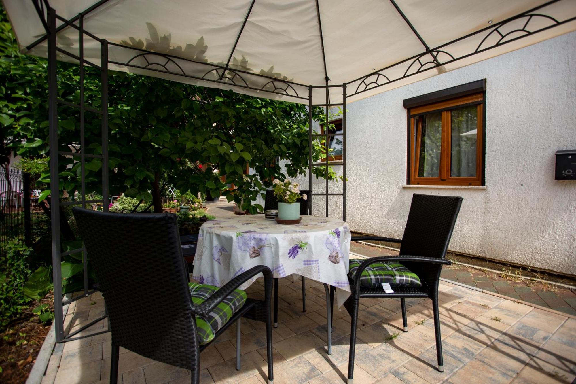 Apartments Ina & Ika Ρόβινι Εξωτερικό φωτογραφία
