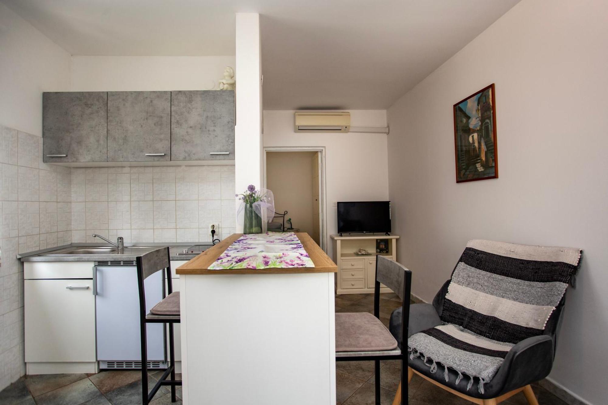 Apartments Ina & Ika Ρόβινι Εξωτερικό φωτογραφία