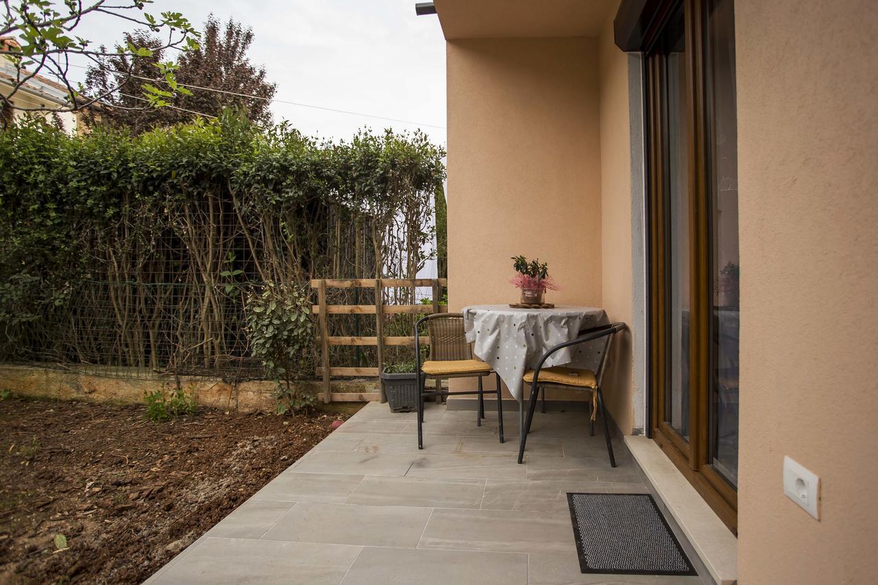 Apartments Ina & Ika Ρόβινι Εξωτερικό φωτογραφία